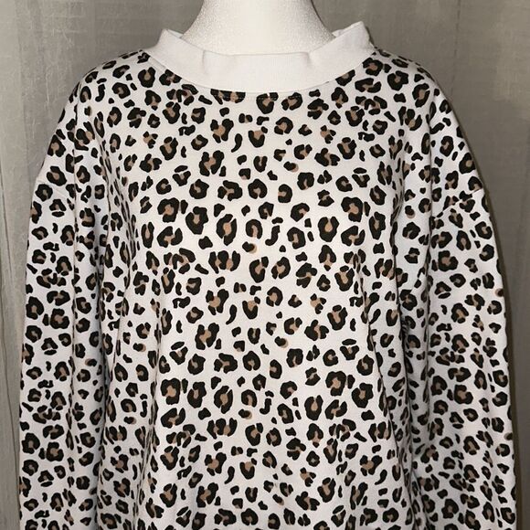 if it were me. L White Tan Black Leopard Animal Print Fleece Inner Crewneck Top - Picture 3 of 12